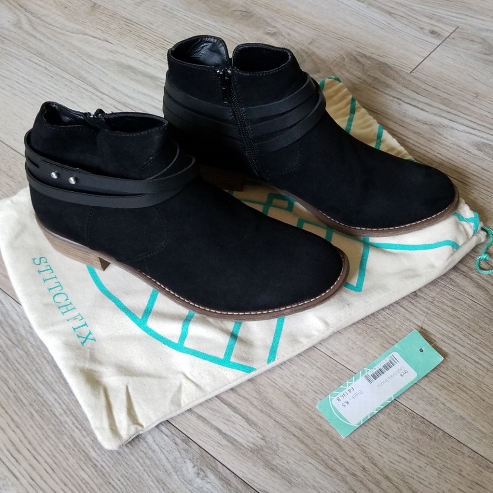 DV8 Sauli Ankle Bootie